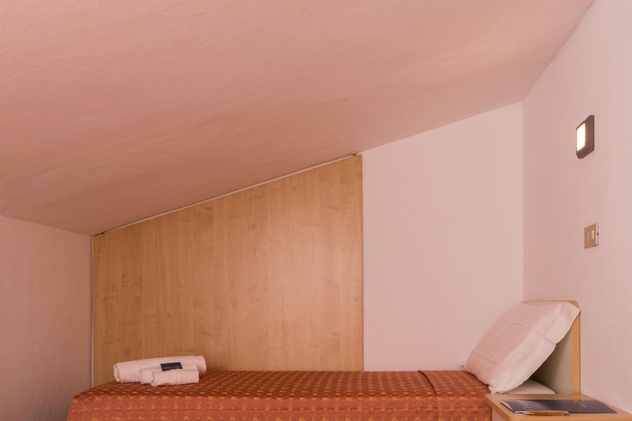 Hotel Lydia チェルヴィア エクステリア 写真
