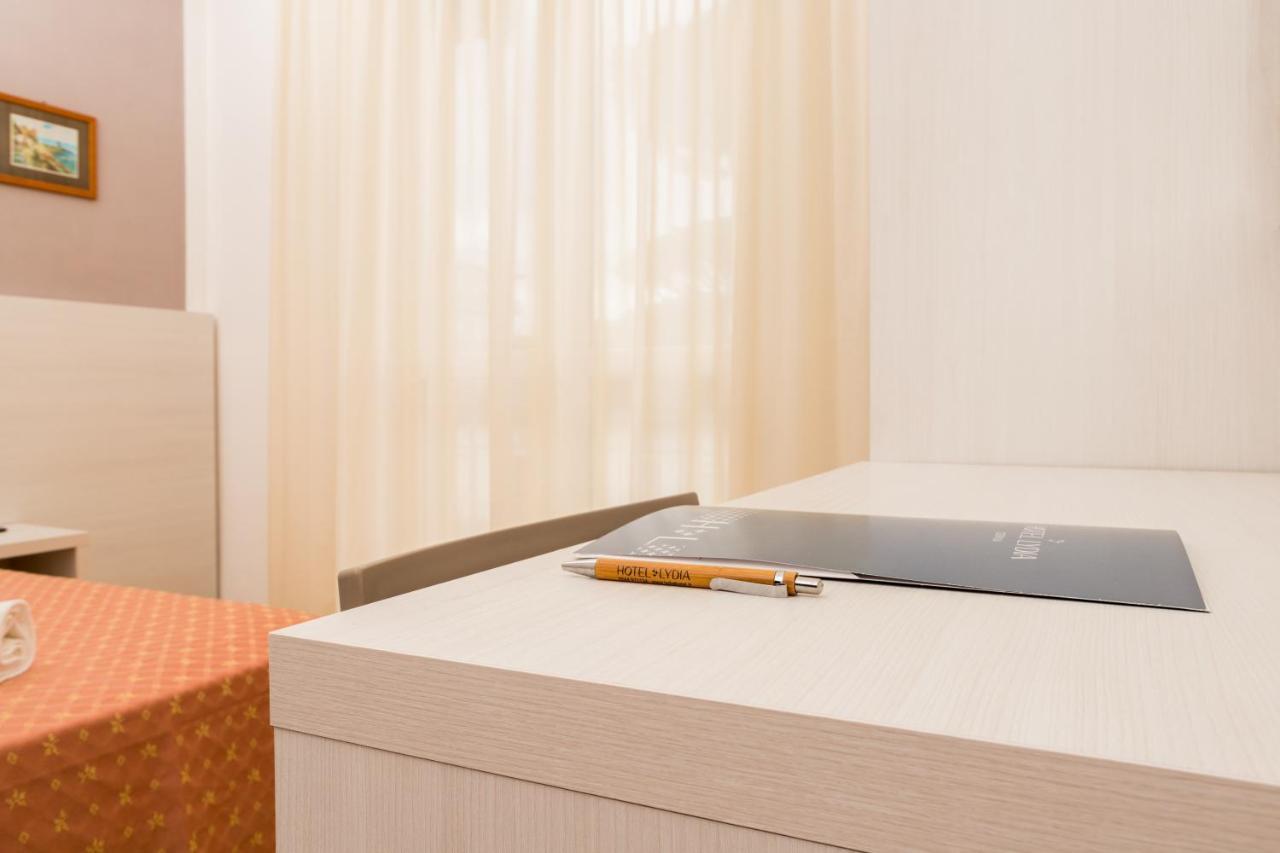 Hotel Lydia チェルヴィア エクステリア 写真