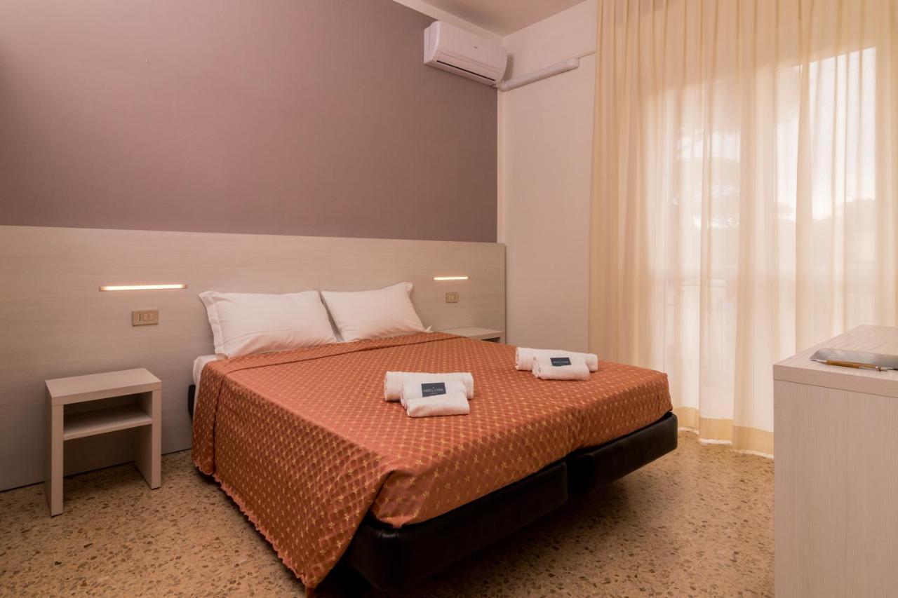 Hotel Lydia チェルヴィア エクステリア 写真