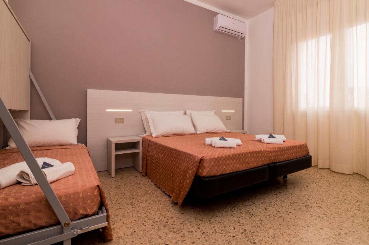 Hotel Lydia チェルヴィア エクステリア 写真